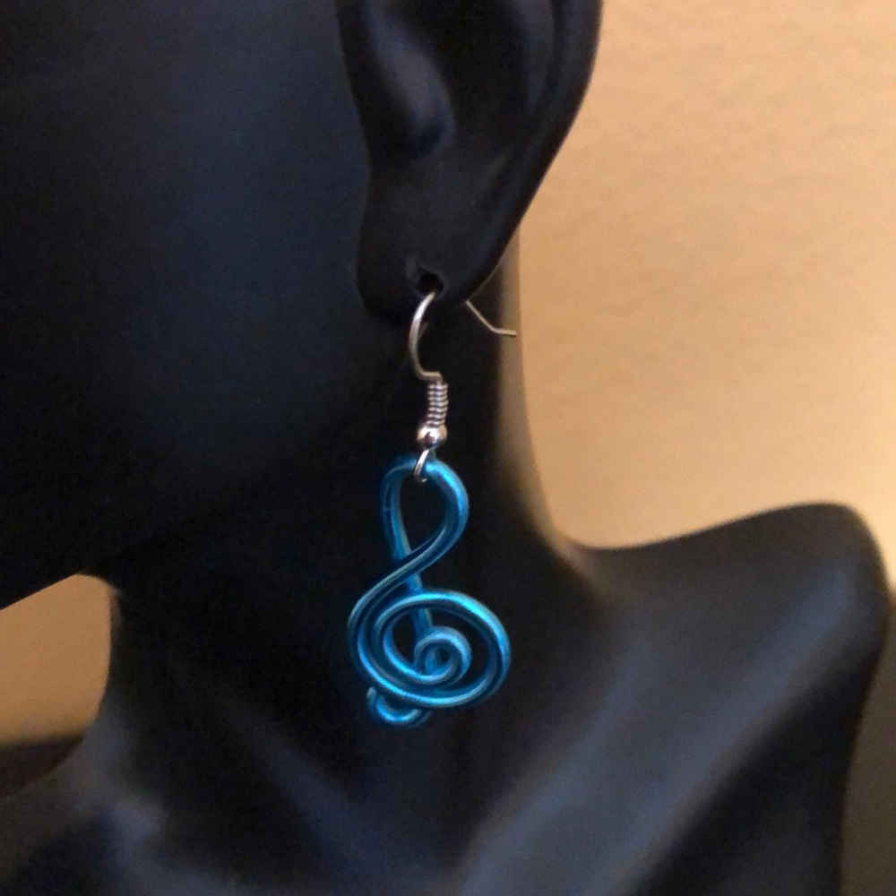 Blue Metallic Wire Treble Clef Music Note Dangle Earrings